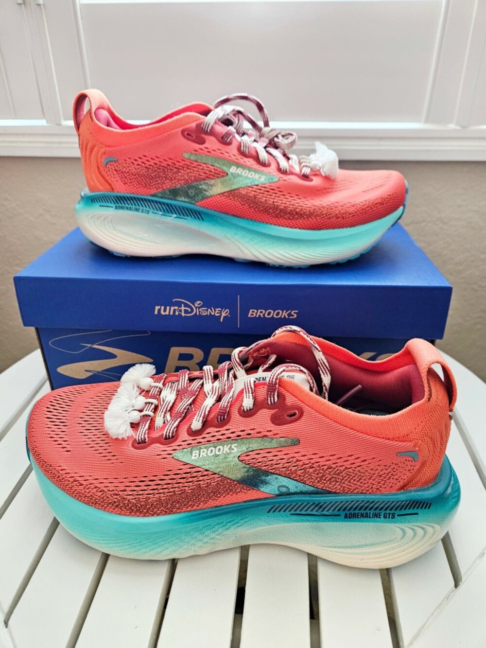 *RUN DISNEY* Brooks - 2026 Adrenaline GTS 25 Moana Sneakers - Womens 7M - NEW!